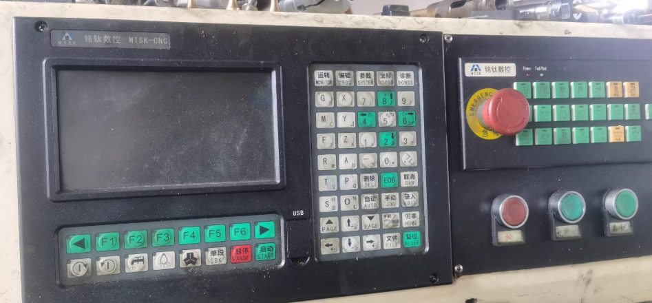 镇江地区工厂处理机床设备3台