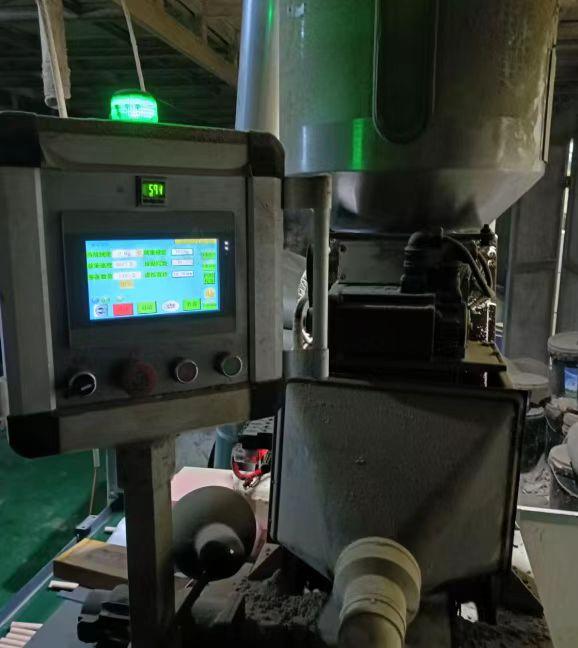 开封地区工厂处理打绒机、全自动卷条机、切柱机等艾草加工设备