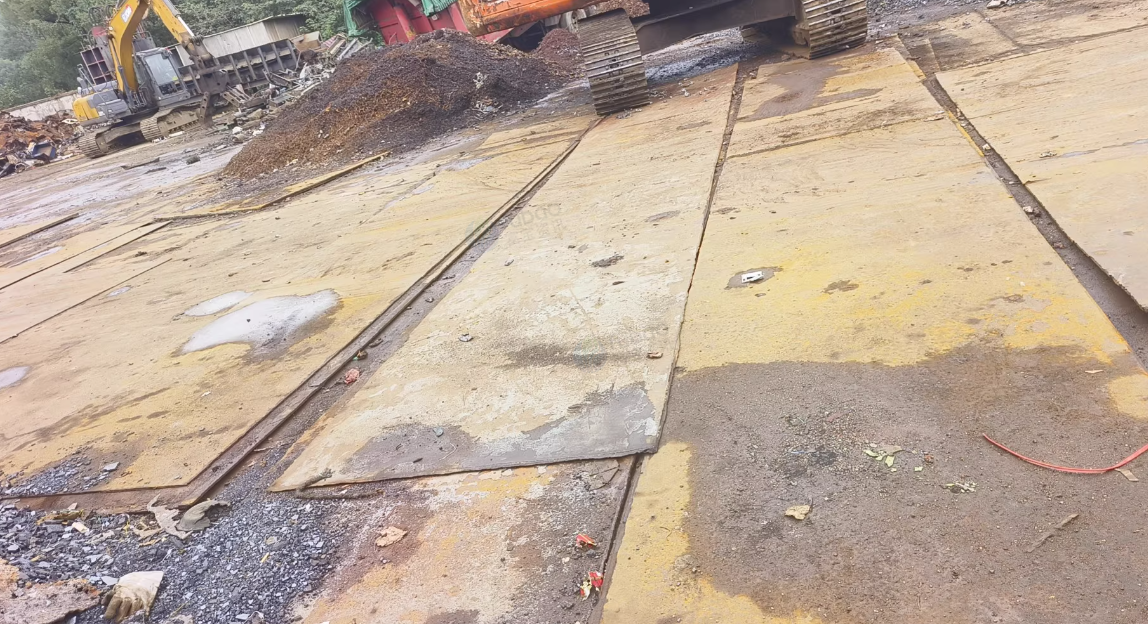 无锡地区处理6*1.5m铺路板一批