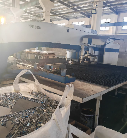 南通地区工厂处理亚威2米×6米大台面数控卷他冲