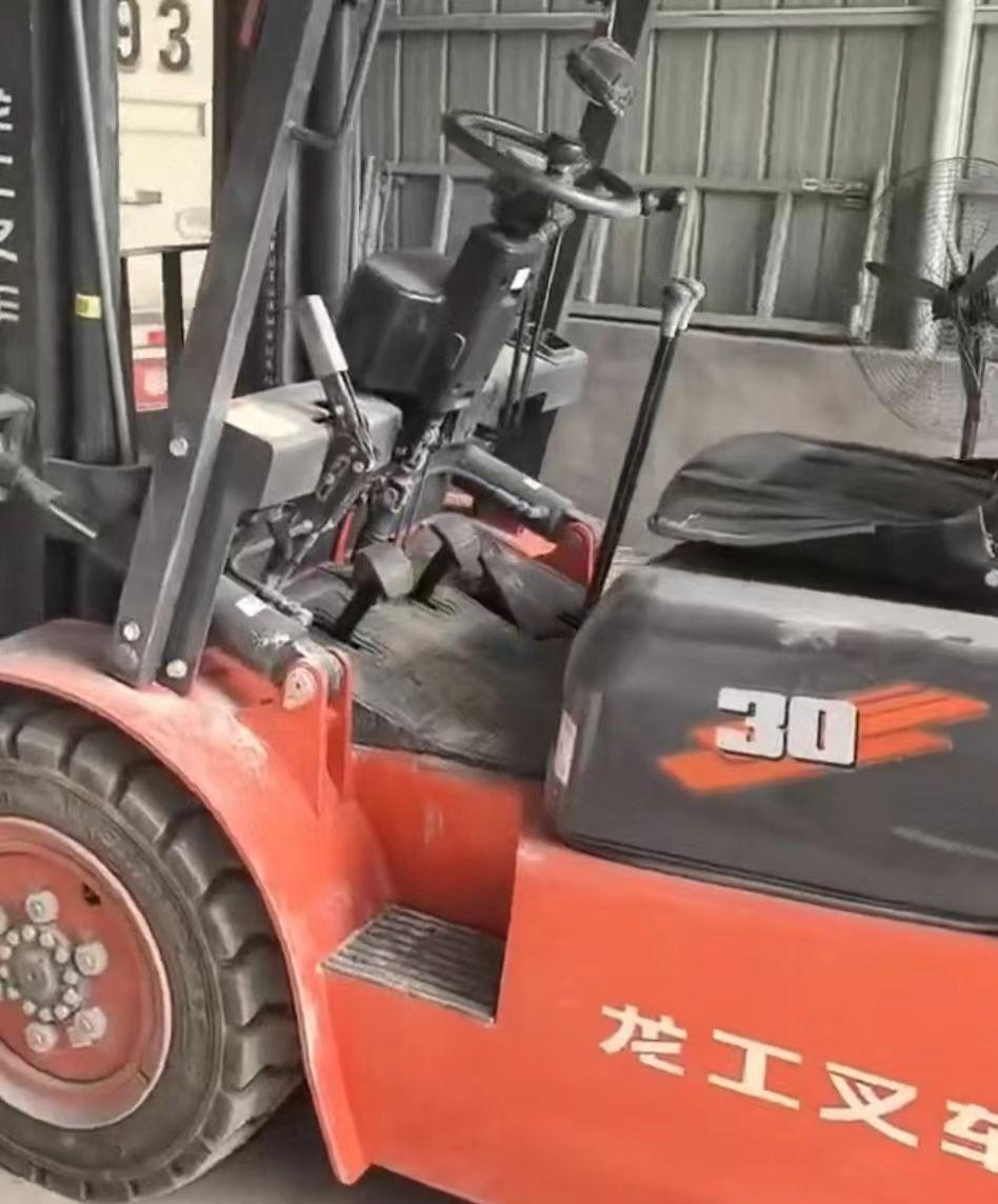 鹤壁地区处理龙工三吨叉车