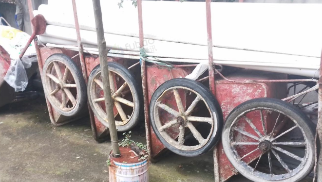 德阳地区处理砌砖工具、电动叉车、斗车、脚手架