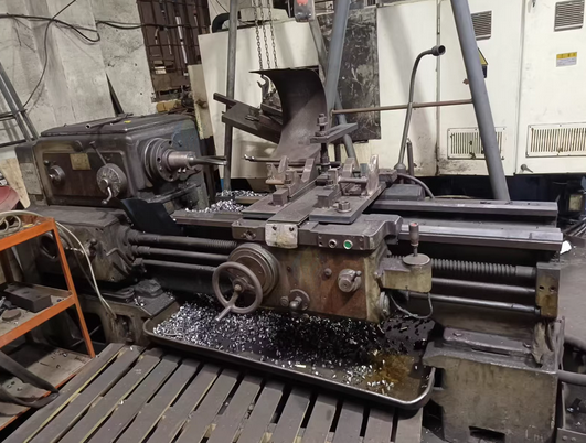 十堰地区公司处理加工中心、数控车床、刀具吊具等