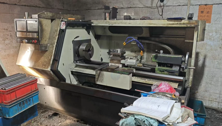 南通地区工厂处理数控车床4台、铣床1台