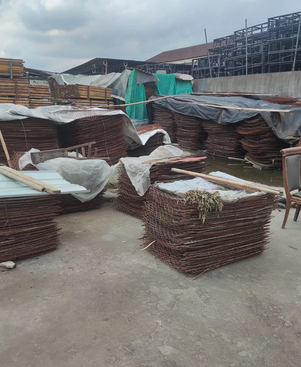 上海地区搬迁处理1批脚手架、钢管、钢片、钢巴、钢管等施工材料