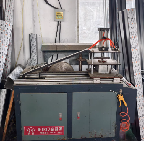 苏州地区工厂处理门窗加工设备14台