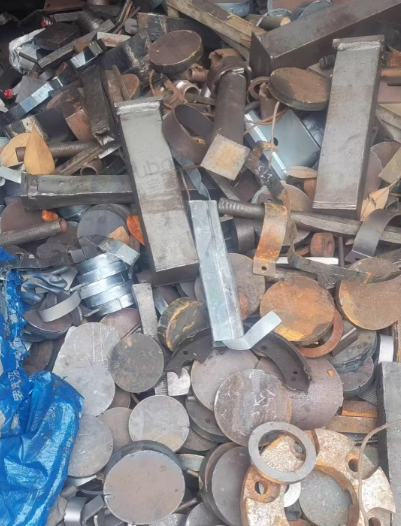 盐城地区处理Q326抛丸机1台、200T废铁