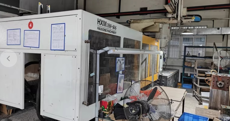 东莞地区个人处理海雄388吨注塑机