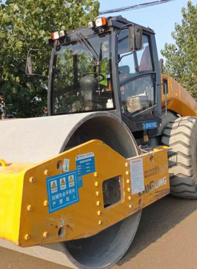 周口地区处理柳工压路机