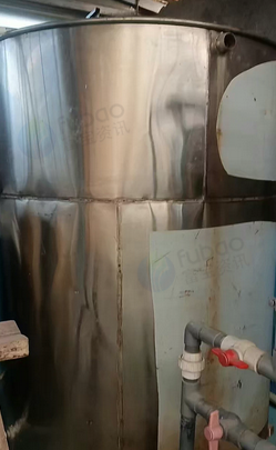 宿州地区工厂处理冷热缸带搅拌机、瞬时灭菌机、化糖锅、蒸汽发生器、RO膜机组等饮料厂子设备