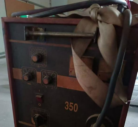 镇江地区工厂处理350焊机、模具配件等