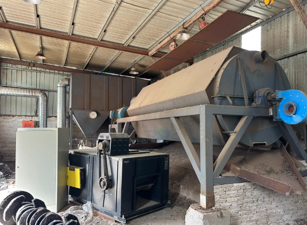 徐州地区工厂处理工业滚筒筛分设备1台、工业破碎机1台