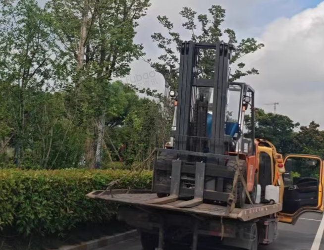 淮安地区工厂处理龙工5T叉车