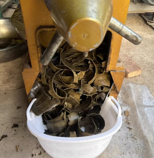 黔南地区处理榨油机设备、榨油机、破碎锤、搅拌机等