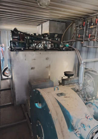 德州地区公司处理403叠螺机 自动泡药机 发电机组 污泥泵等12米集装箱污水处理站