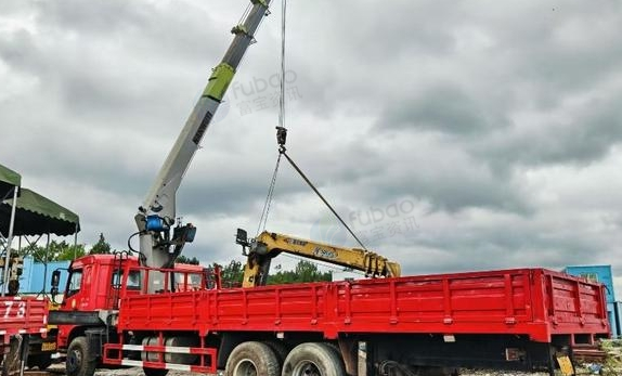 成都地区处理武夷14吨随车吊