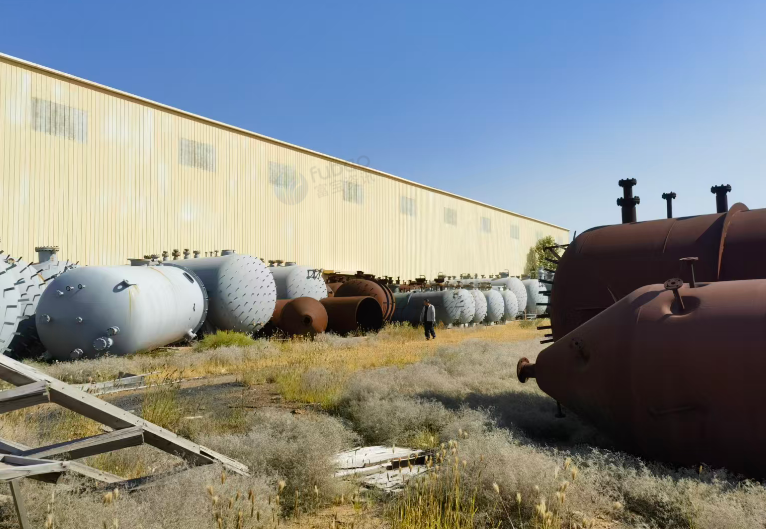 供应：一批化工厂罐