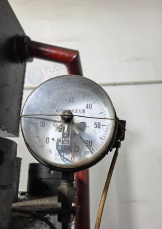 宁波地区模具厂处理200吨液压机