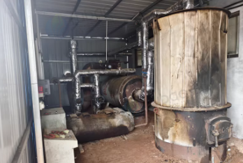 潍坊地区处理梁工四边据 九龙二压一导热油拼板机 立式锅炉 卧式锅炉