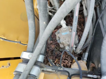 枣庄地区处理20年临工75挖掘机