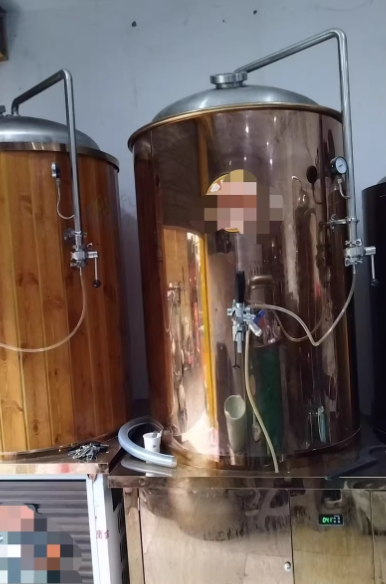 成都地区处理一拖4有两个储酒壶