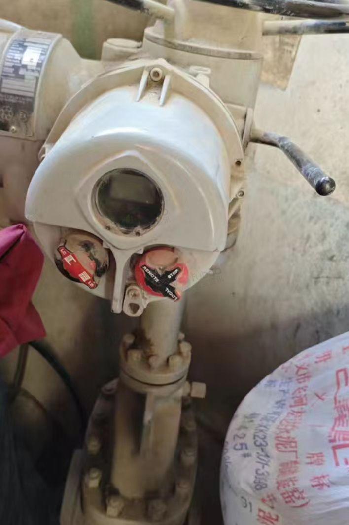 兰州地区处理平板闸阀、两台空压机