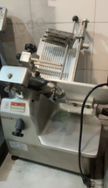 南平地区处理13套铁锅炖餐桌、切肉机