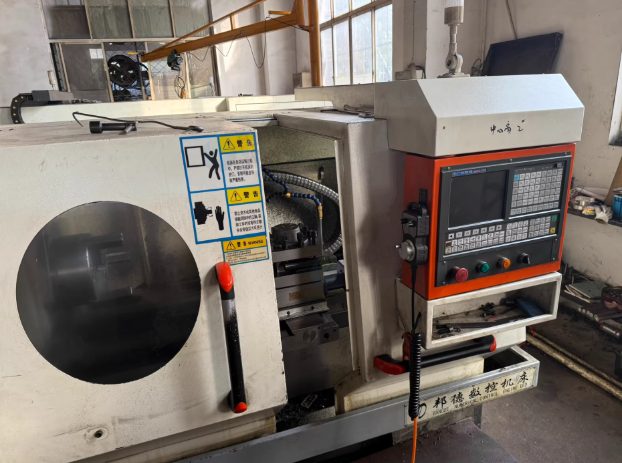 无锡地区工厂处理云南6150数控车床2台