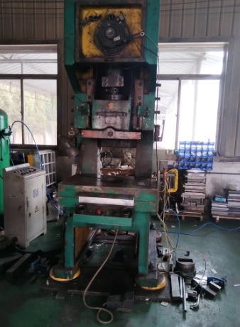威海地区处理自用100吨冲床
