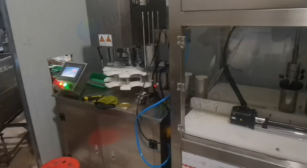 青岛地区工厂倒闭处理平口易拉罐灌装机