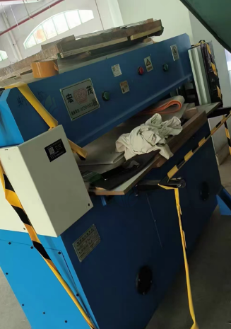 深圳地区处理精密液压裁断机