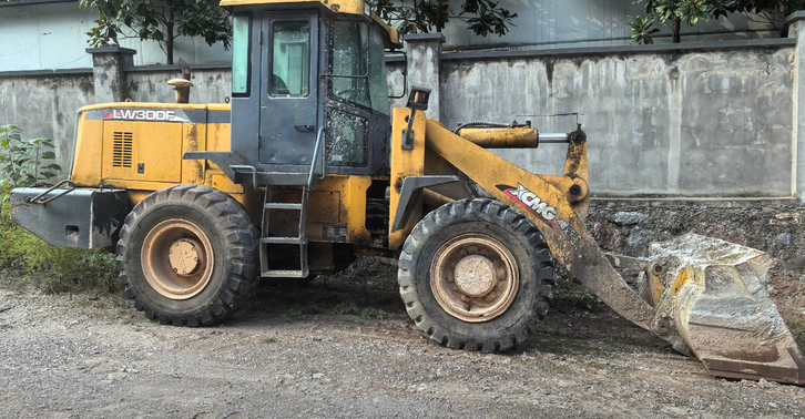 宜昌地区工地处理装载机