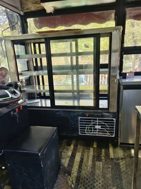 孝感地区处理电动餐车、餐桌、椅子等