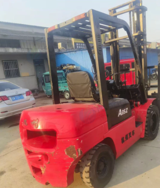 临沂地区工厂处理3.5吨叉车