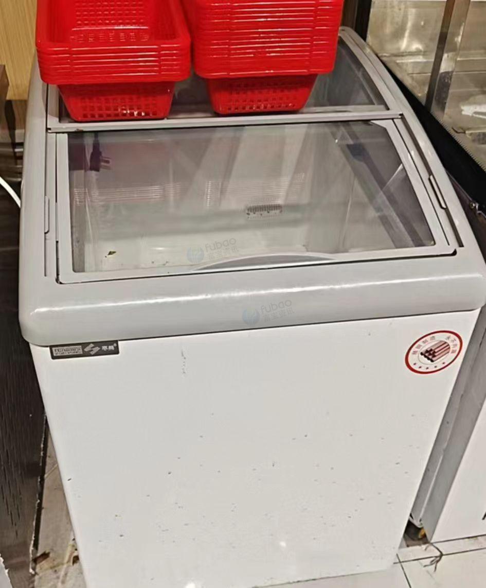 平顶山地区处理冷藏柜、操作台、展示柜、冰柜、自助调料台、桌椅等餐饮店设备