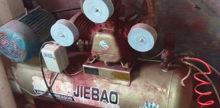 阜阳地区处理单箱打包机、梳棉机、合力三吨叉车、钉板机、泺口机等全套梳理生产线