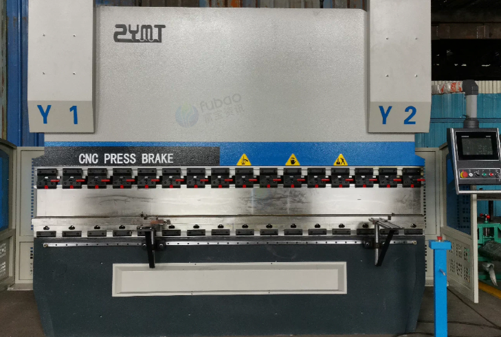 无锡地区工厂处理马鞍山中亚伺服160吨/3.2米折弯机1台、1500W光纤激光切管机1台