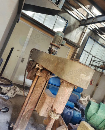 青岛地区个人处理涂料分散机 不绣钢拉罐 抽料泵 手动升降机