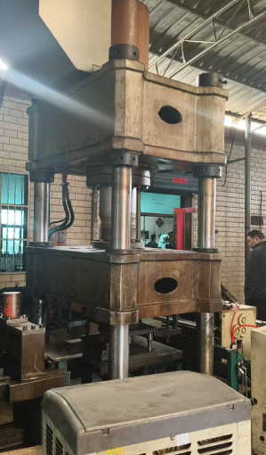 供应：液压设备