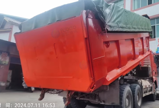 宜宾地区处理中国重汽汕德卡自卸车