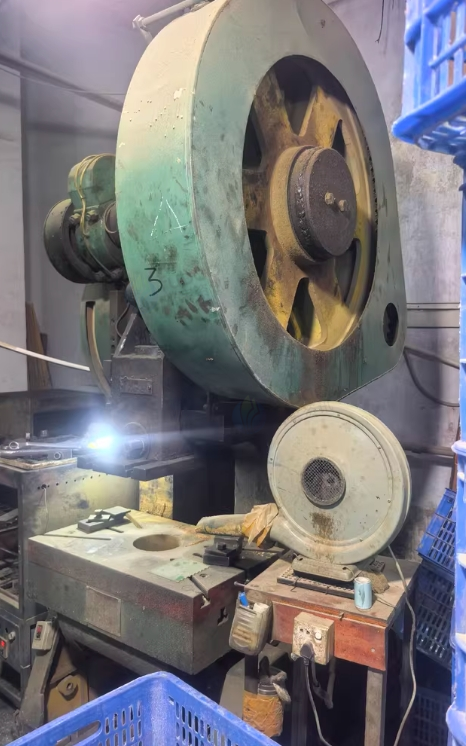 佛山地区处理振轩80T冲床