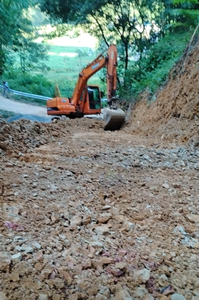 河池地区改行处理货车、光伏专用吊机