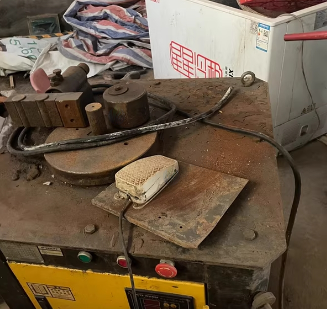贵阳地区处理4台焊机、1台车丝机、1台水泵、1台钢筋弯曲机等