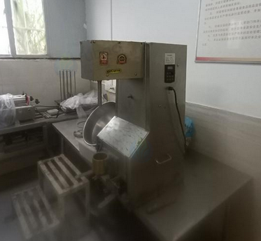 咸宁地区处理杀菌锅、肉丸成型机、真空包装机等