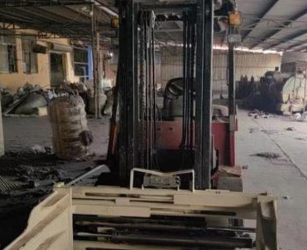 唐山地区处理三吨抱夹车