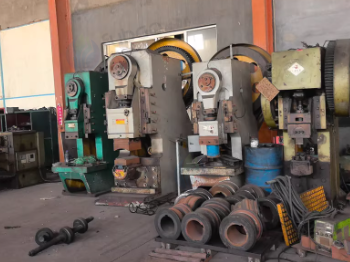 菏泽地区公司处理800吨 1250吨压力机 多台冲床