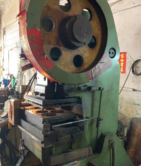 中山地区自家用处理63T冲床