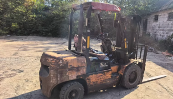 临沂地区处理3吨杭叉