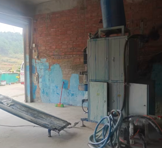 贵阳地区处理自动液料塑封机器一套涂料生产设备