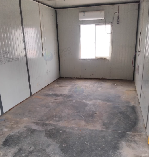 三亚地区处理集装箱2个